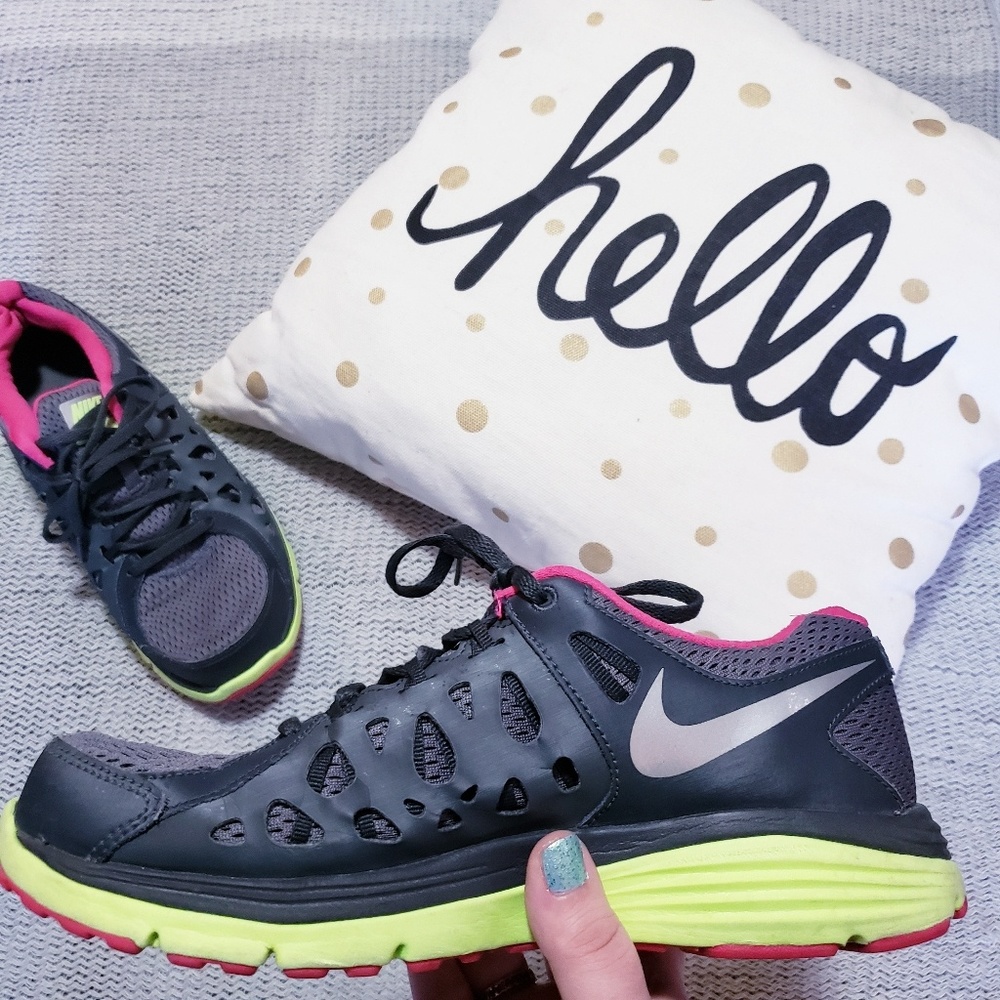 Nike Dual Fushion Run2 grey green and pink